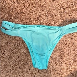 Shades & Shore size Medium bikini bottoms